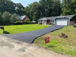 Best Asphalt Driveway Installation  in Corinth, TX